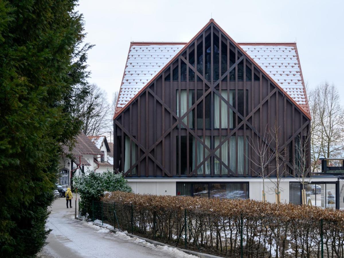 Hotel Čad Ljubljana Buitenkant foto